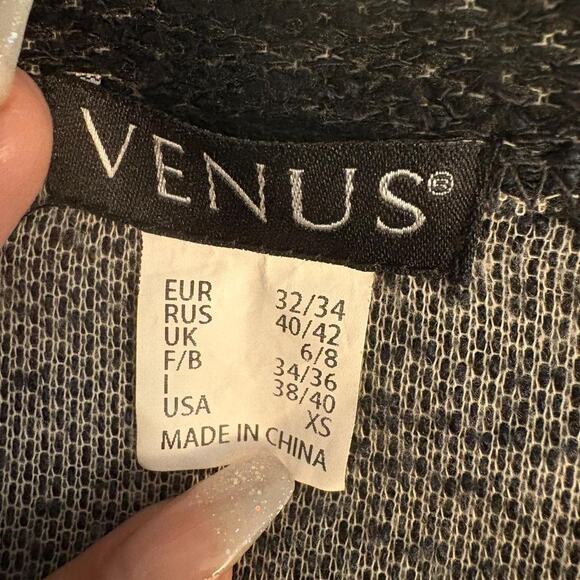 Dark Blue Ombre Long Sleeve Knit Blouse - Picture 7 of 8